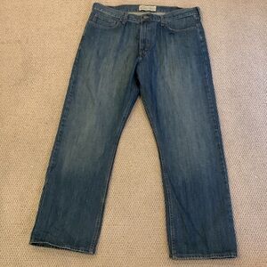 🌹 VINTAGE Wrangler Jeans Co • Men’s Relaxed Fit Strait Leg Denim Jeans